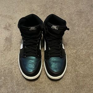 Jordan 1 hi chameleon size9 used